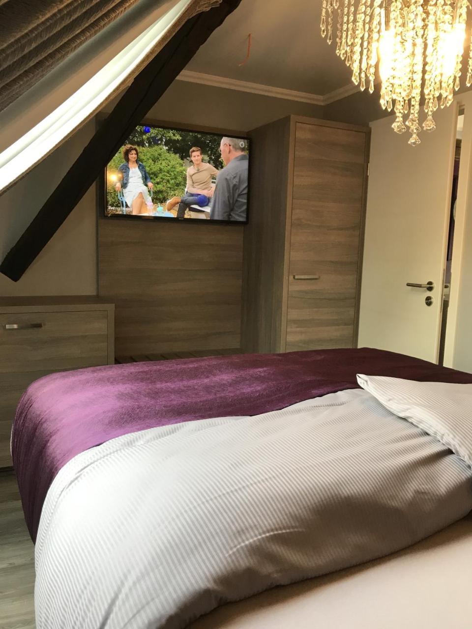 Apartmenthaus Burgenheimat In Rhens Bei Koblenz Eksteriør bilde